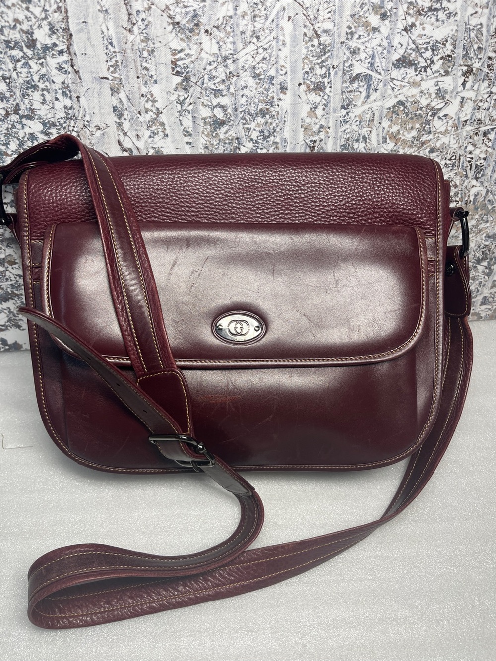 "Authentic Vintage Old Gucci Burgundy Leather Crossbody Bag 001•109•0433